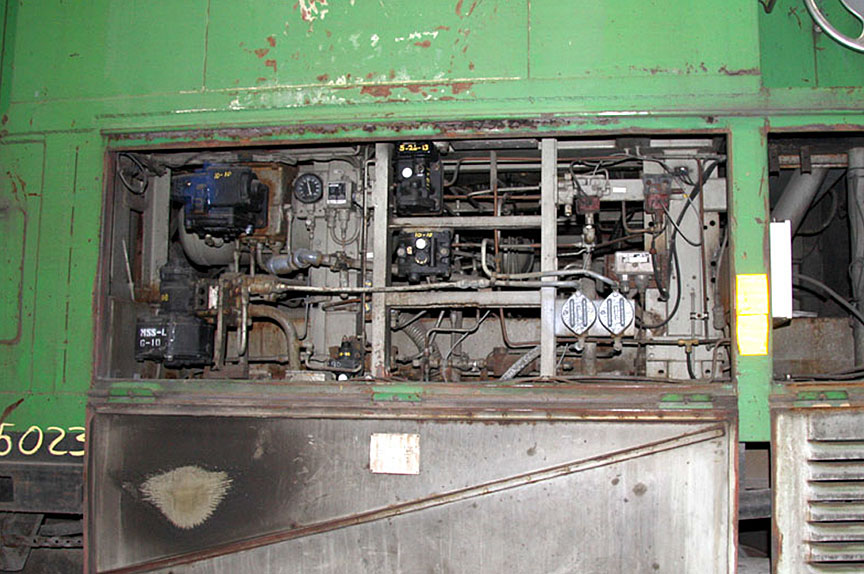 Image du compartiment du frein à air de la locomotive 5023