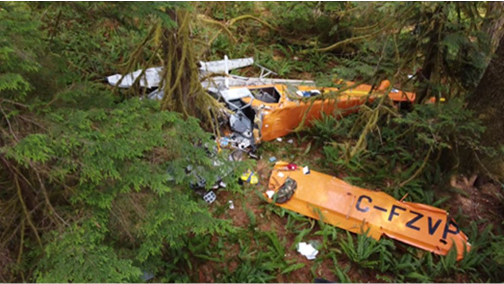 Figure 4. Fuselage, flotteurs et aile gauche de l’aéronef (Source : BST)