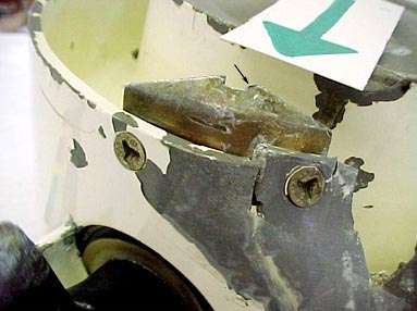 Anti-rotation lock plate - detent edge flattened